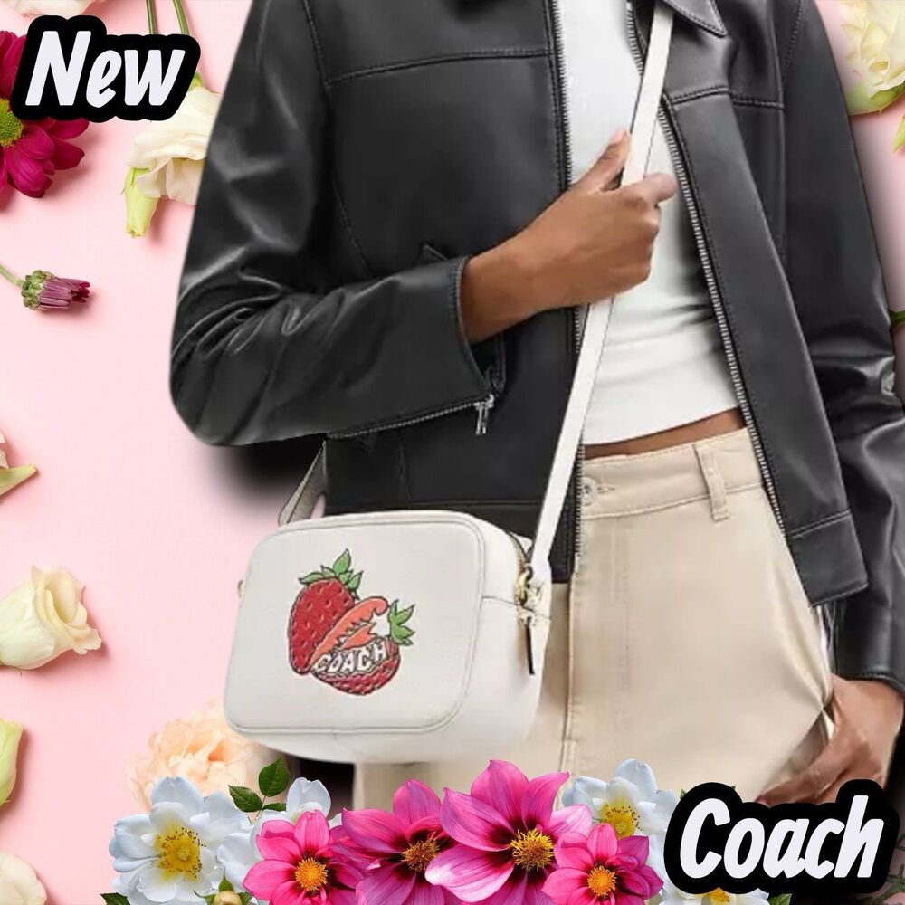 🔴New NWT Coach Jamie Camera Bag – Strawberry Graphic – Gold/Chalk Multi
